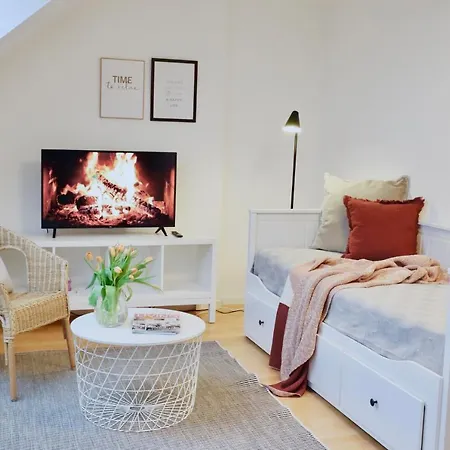 Beech Apartment: Maisonette + Free Parking + Netflix Essen Exterior photo