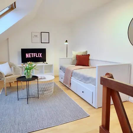 Beech Apartment: Maisonette + Free Parking + Netflix Essen Exterior photo