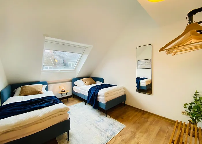 Beech Apartment: Maisonette + Free Parking + Netflix