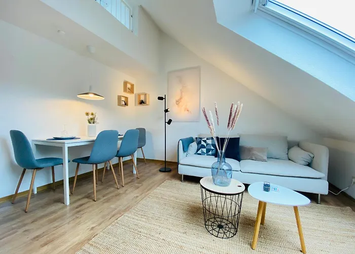 Beech Apartment: Maisonette + Free Parking + Netflix