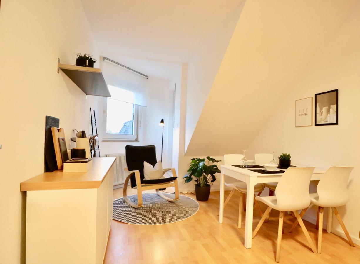 Beech Apartment: Maisonette + Free Parking + Netflix Apartment