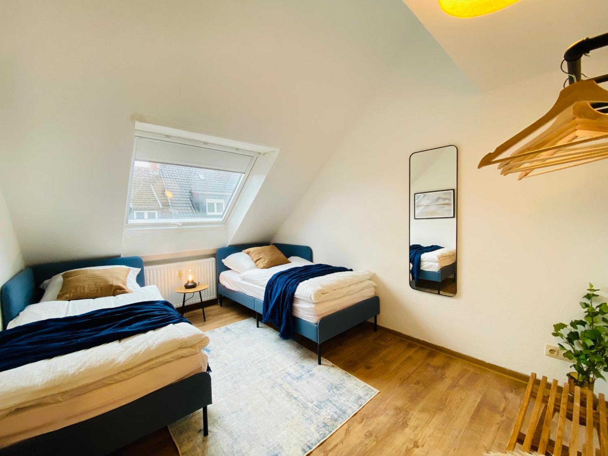 Beech Apartment: Maisonette + Free Parking + Netflix